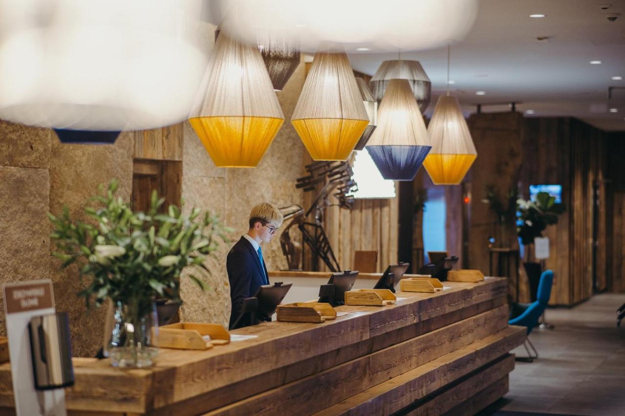 Platinum Mountain Hotel&Spa Szklarska Poręba Eksteriør bilde Reception desk at the hotel
