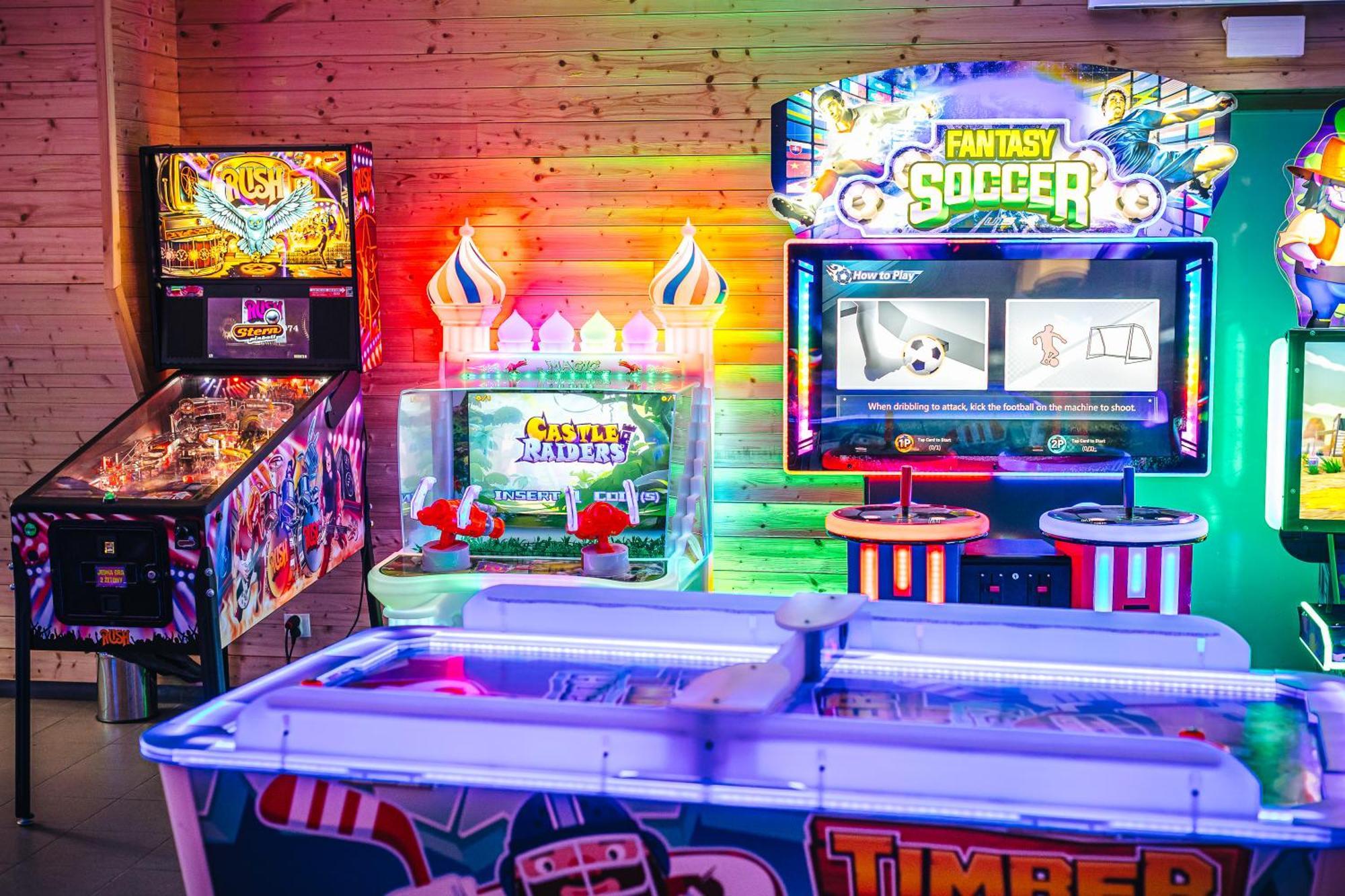 Platinum Mountain Hotel&Spa Szklarska Poręba Eksteriør bilde Air hockey table